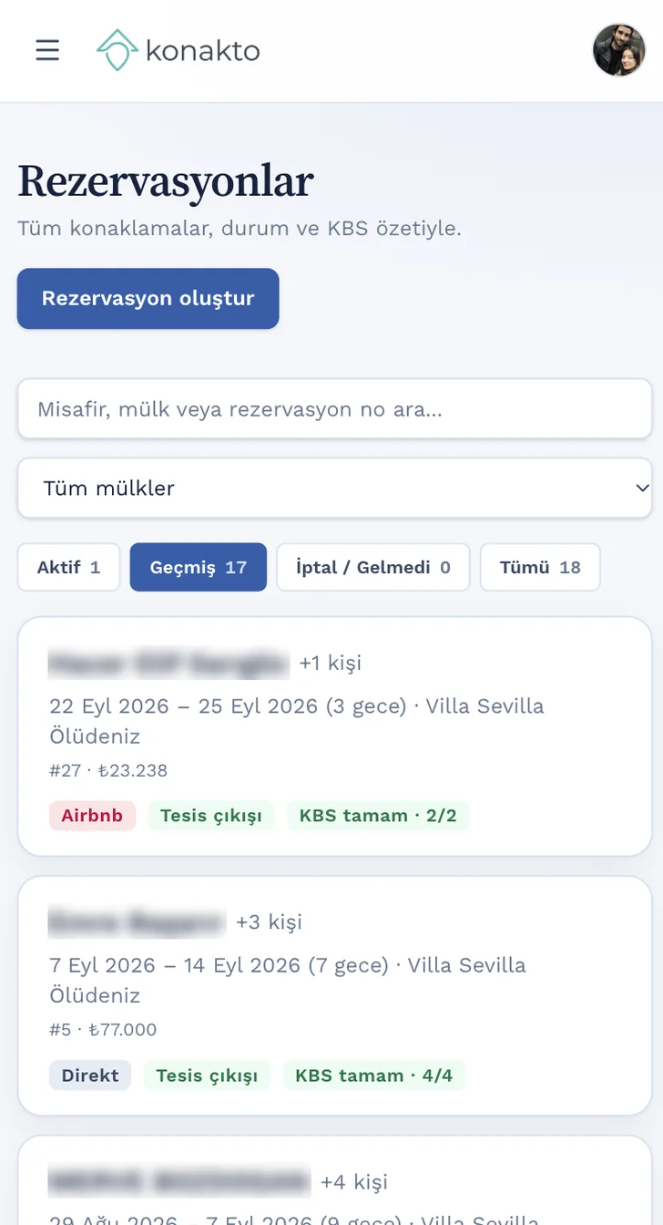 Konakto Rezervasyonlar ekranı: kanal, durum ve KBS özeti (mobil)